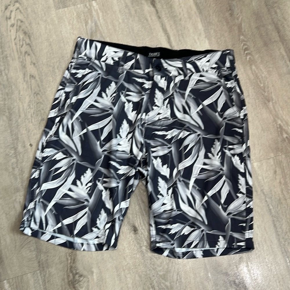 TRUNKS multifunctional swim shorts or casual shorts size 34 front& back pocket
